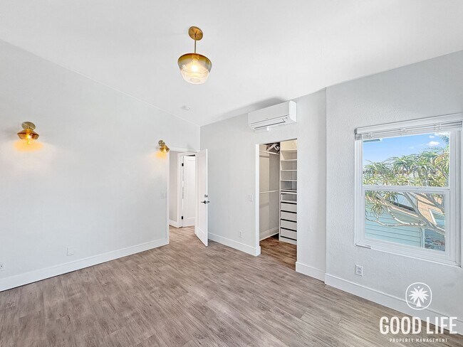 Building Photo - Sophisticated 2BD/2.5BA City Heights Home with Private Deck, Canyon Views & Soaking Tub