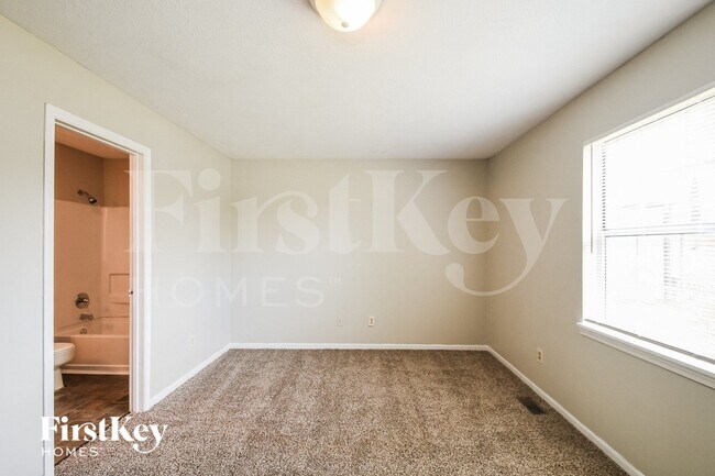 Building Photo - 11116 Cherry Lake Ct