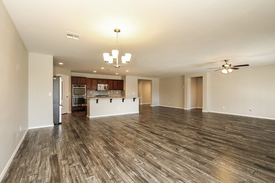 Building Photo - 7529 W St Kateri Dr