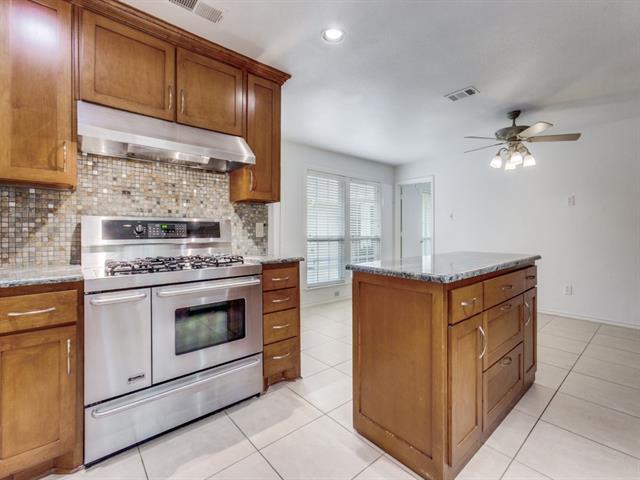 Building Photo - 6608 Robin Willow Ct