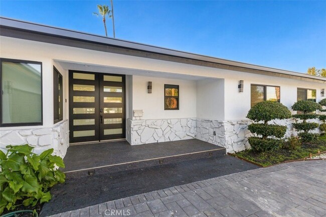 Building Photo - 5301 Crebs Ave