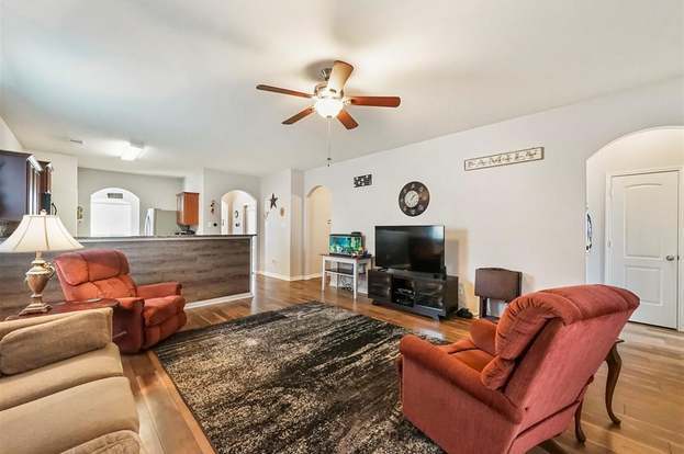 Building Photo - 5114 Harbor Palm Dr