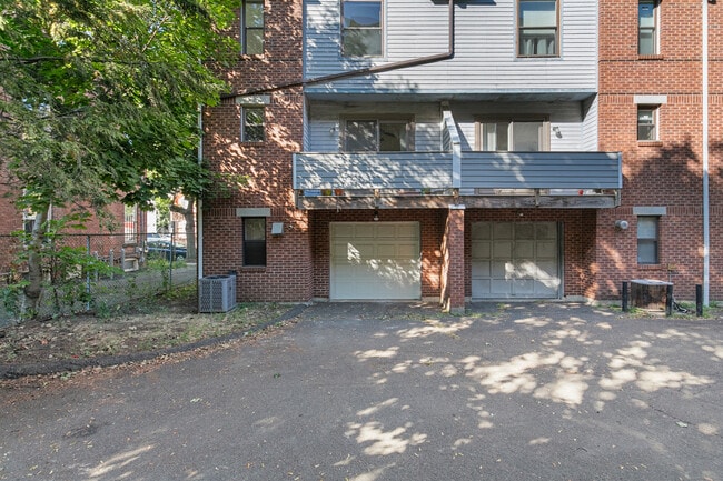 Building Photo - 58 Edgewood Ave
