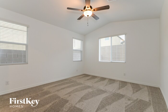 Building Photo - 6845 Greensmen Ave