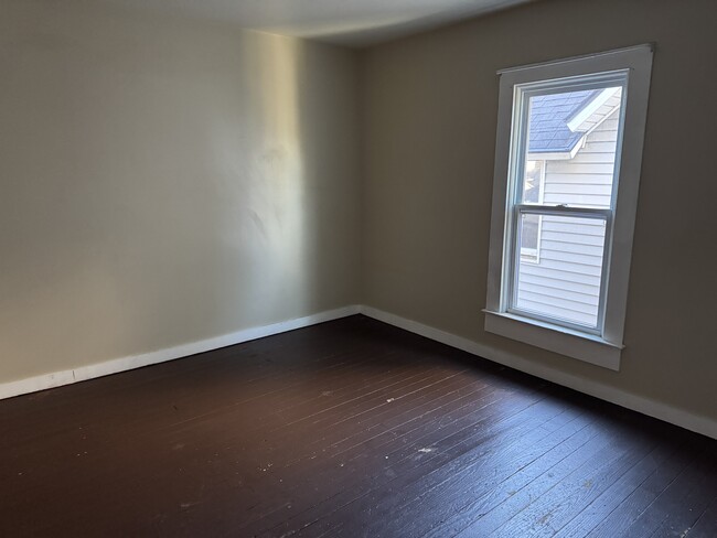 Bedroom - 425 Greenwood Ave