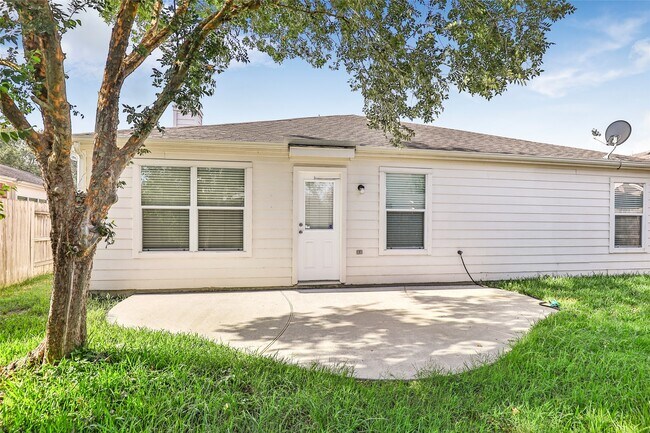 Building Photo - 2822 Foster Hill Dr