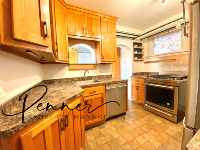 Building Photo - 127 E Kansas Ave