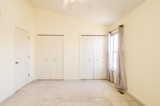 Building Photo - 6225 Brant Ln