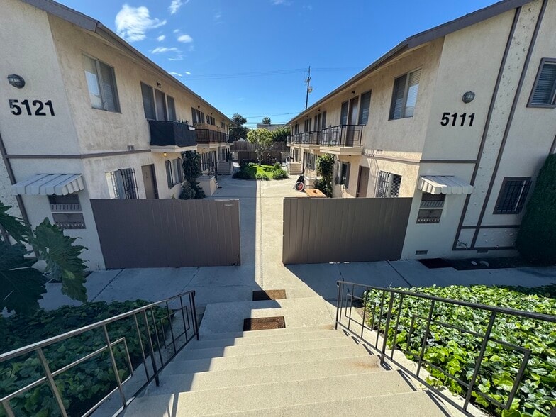 Building Photo - 5102 Inglewood Blvd