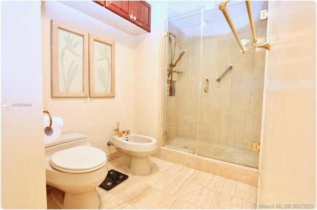 Building Photo - 4000 Island Blvd