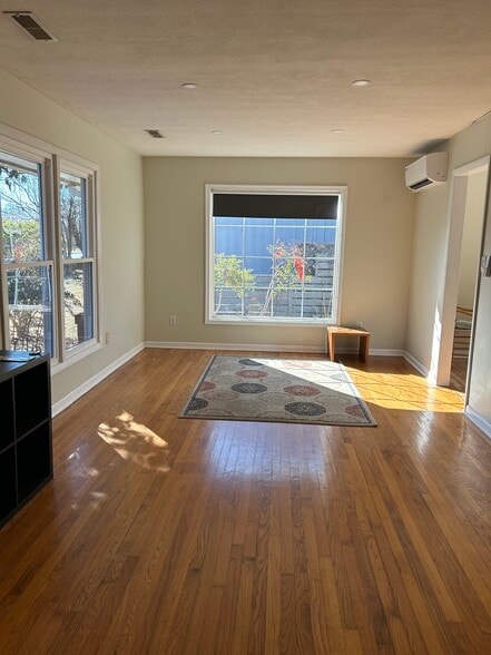 Living Room - 2629 Commonwealth Dr