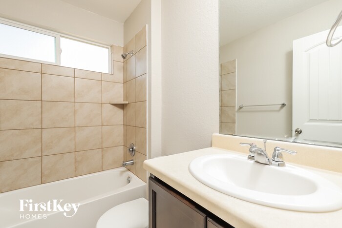 Building Photo - 10254 Metz Vly