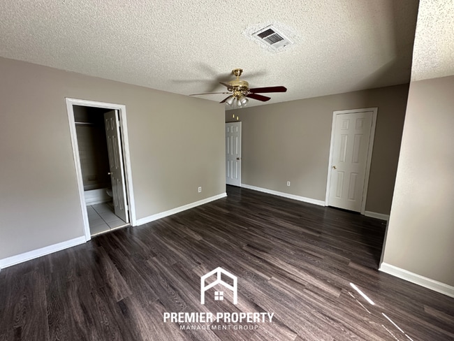 Building Photo - Charming 2BR/2.5BA Townhome | Dual Primary Suites, Fireplace & Fenced Yard
