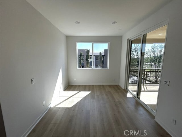 Building Photo - 1000 N Tangent Privado