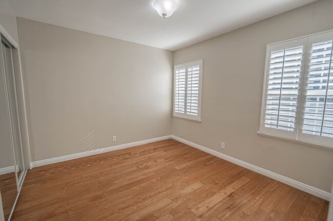 Building Photo - Charming 3-Bedroom Home for Rent in La Crescenta!