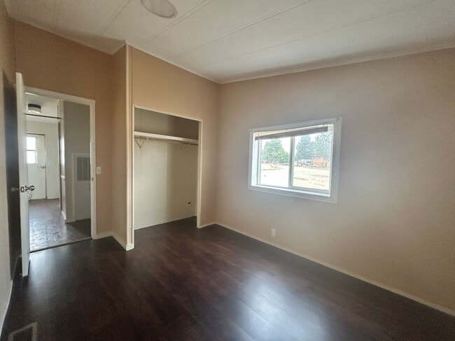 Building Photo - 3 bed 2 bath Home in Hamilton