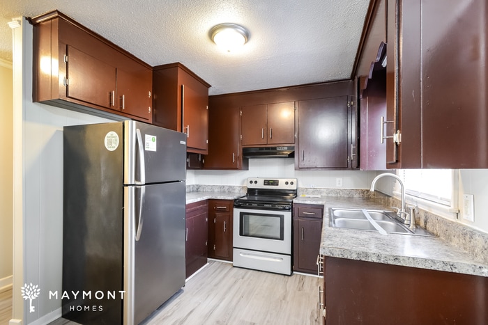 Building Photo - 116 Coolstream Dr