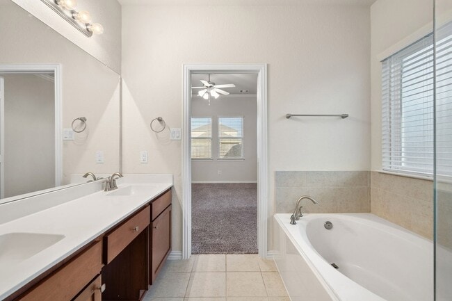Building Photo - 135 San Bernard Dr