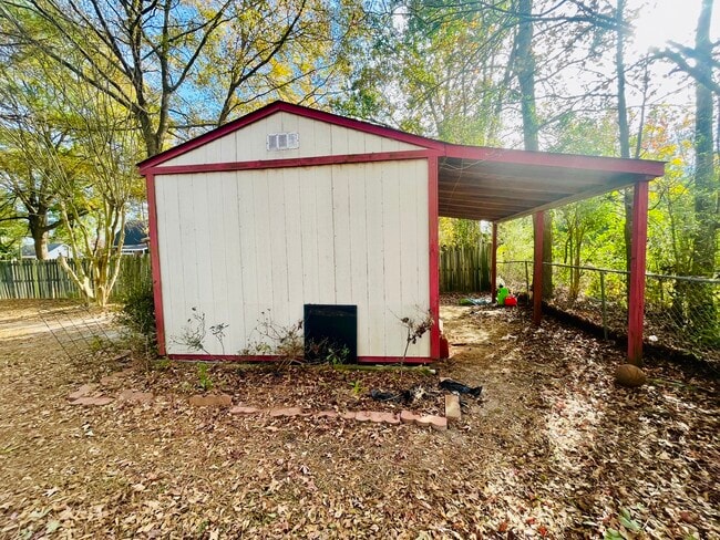 Building Photo - 101 Southridge Dr