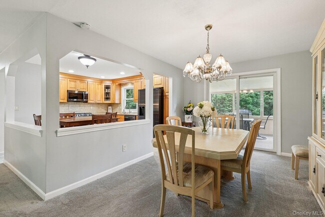 Building Photo - 118 Standish Dr