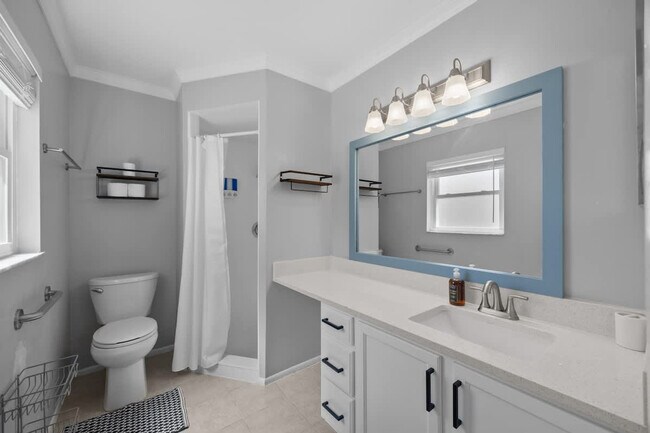 Building Photo - 12009 Florida Woods Ln