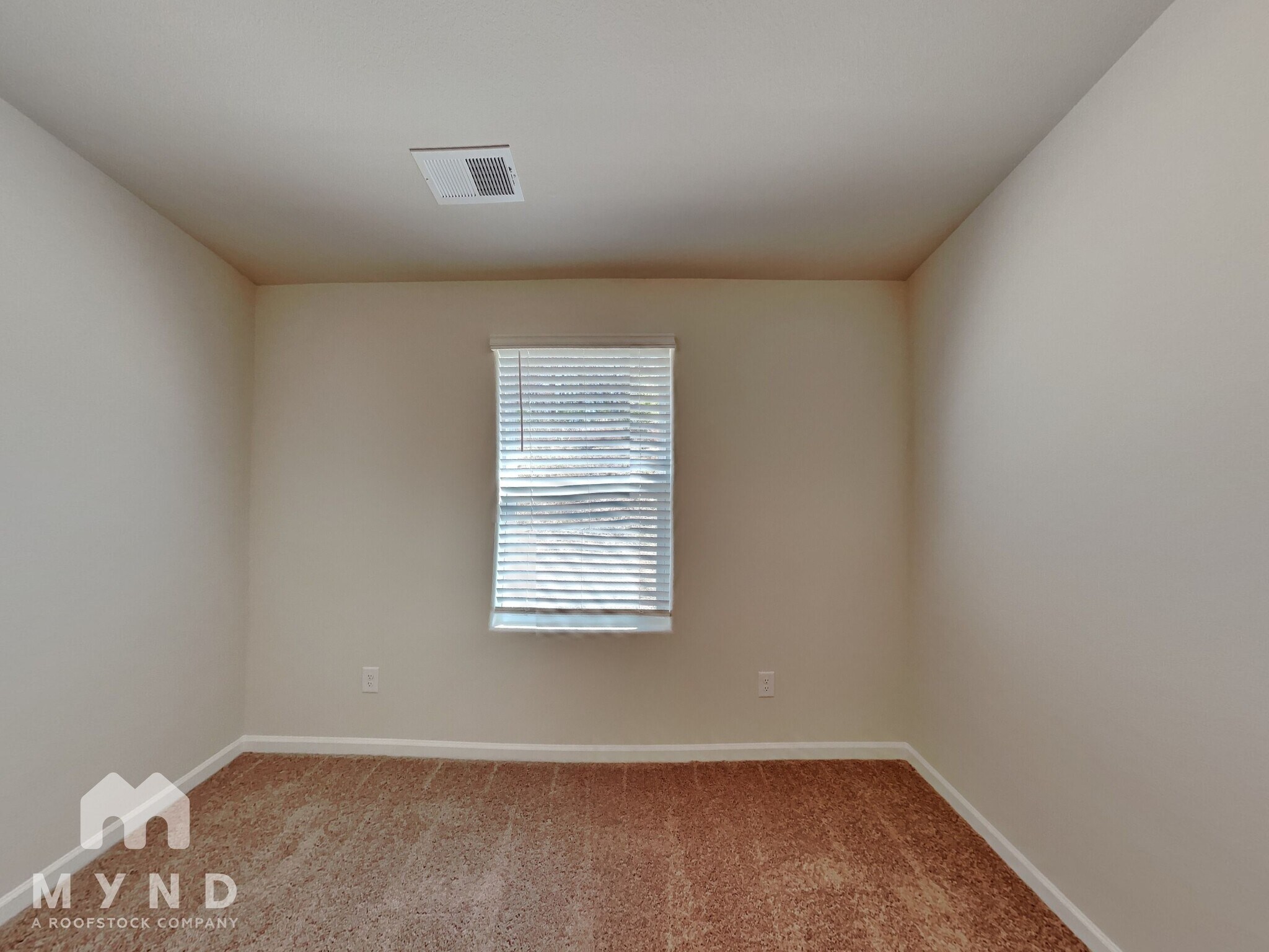 Building Photo - 380 Taverners Ln