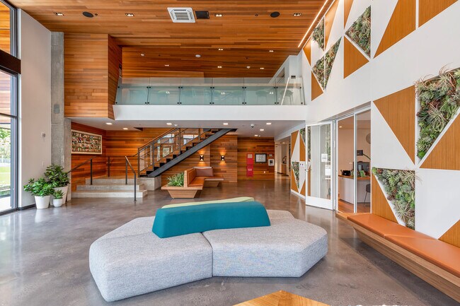 Building Photo - 120 Broadway-SI FL2-ID539