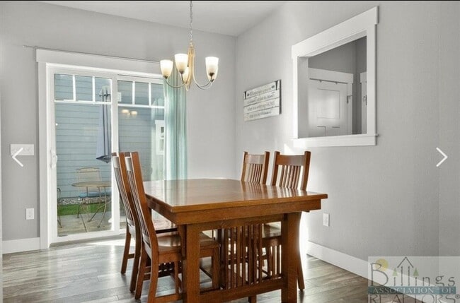 Building Photo - 1831 Island View Dr