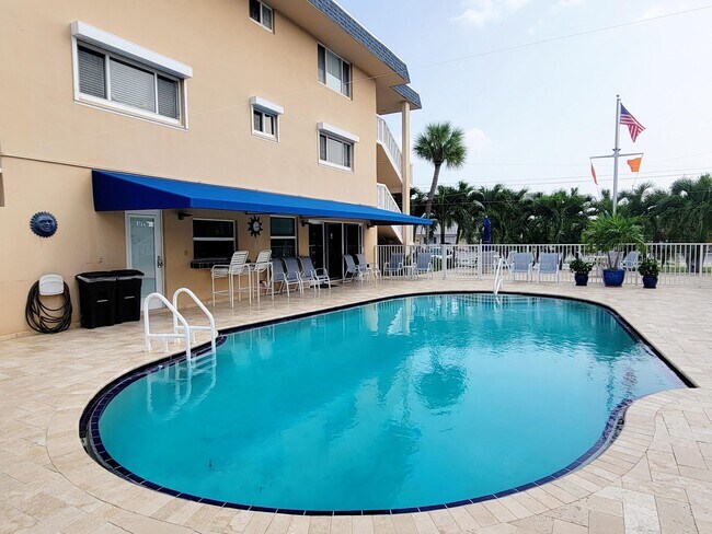 Building Photo - 111 Doolen Ct