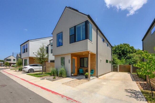 Building Photo - 2115 Mc Fly St