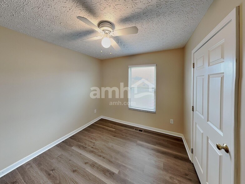 Building Photo - 522 Hunnicut Dr