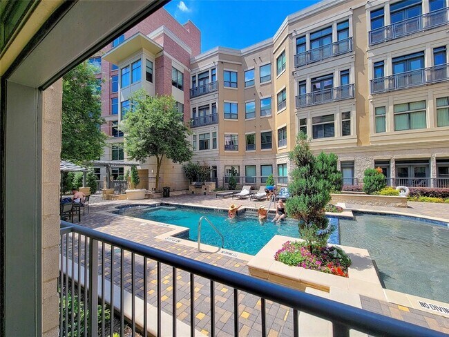 Building Photo - 1901 Post Oak Blvd