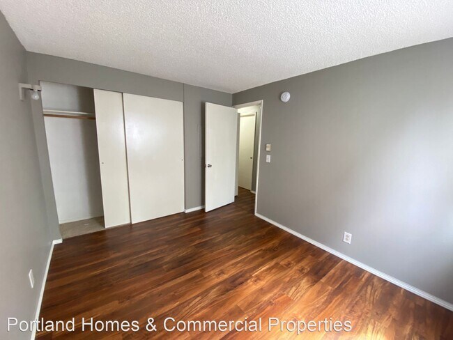 Building Photo - 2 br, 1 bath House - 832 SE Lambert Circle