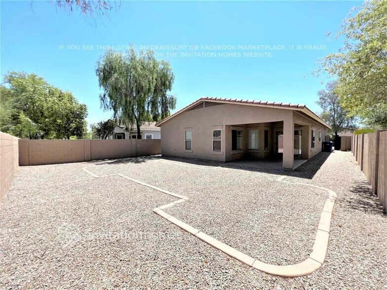 Building Photo - 15147 N 137th Ln