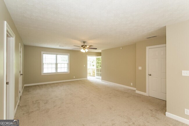 Building Photo - 1177 Justin Ln