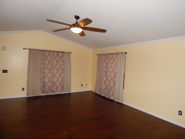 Building Photo - 855 Louie Ln