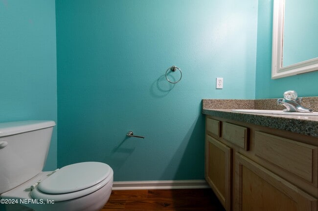 Building Photo - 807 Scrub Jay Dr