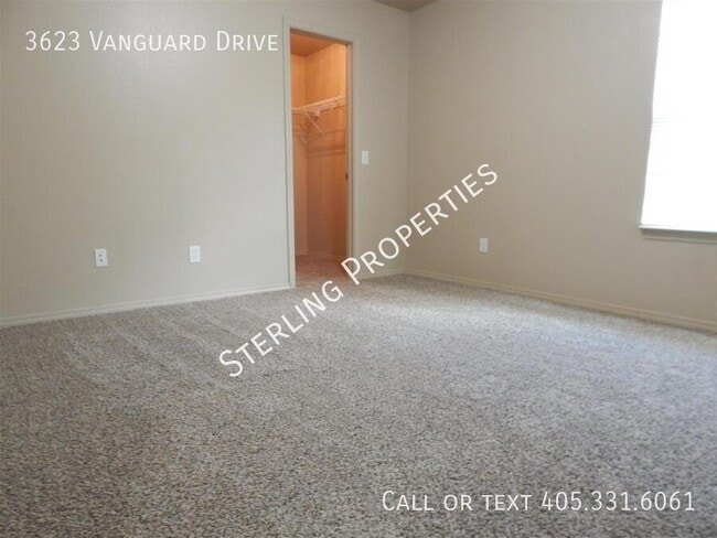 Building Photo - 3623 Vanguard Dr