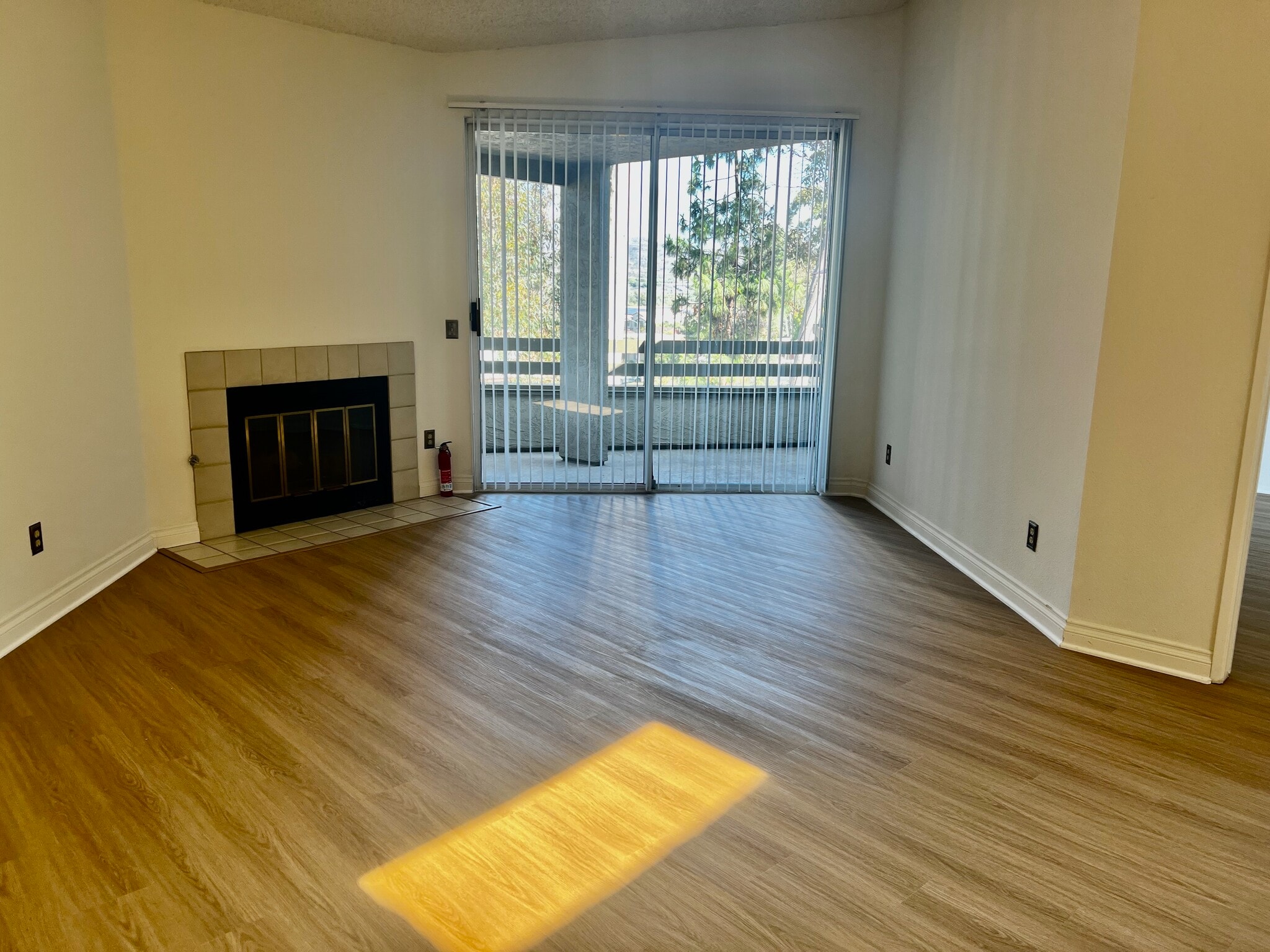 Building Photo - 7354 Mission Trails Dr