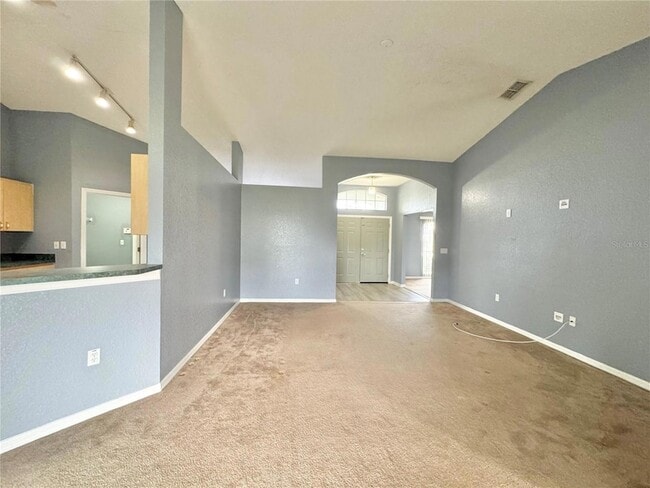 Building Photo - 823 Summer Glen Dr
