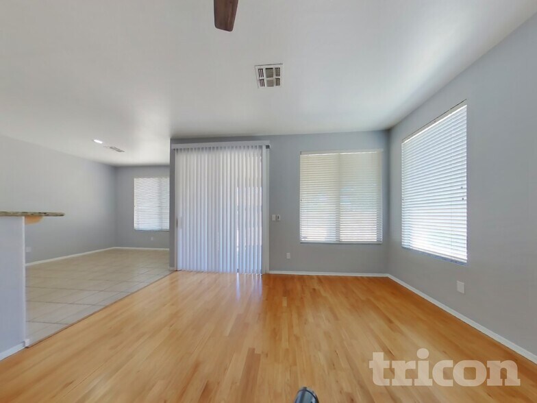 Building Photo - 6147 W Oraibi Dr