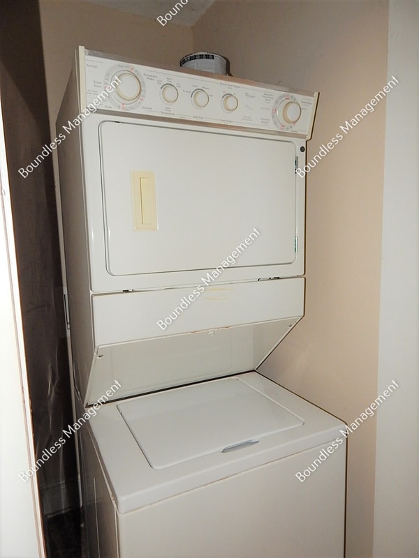 Building Photo - 622 Waldo St SE