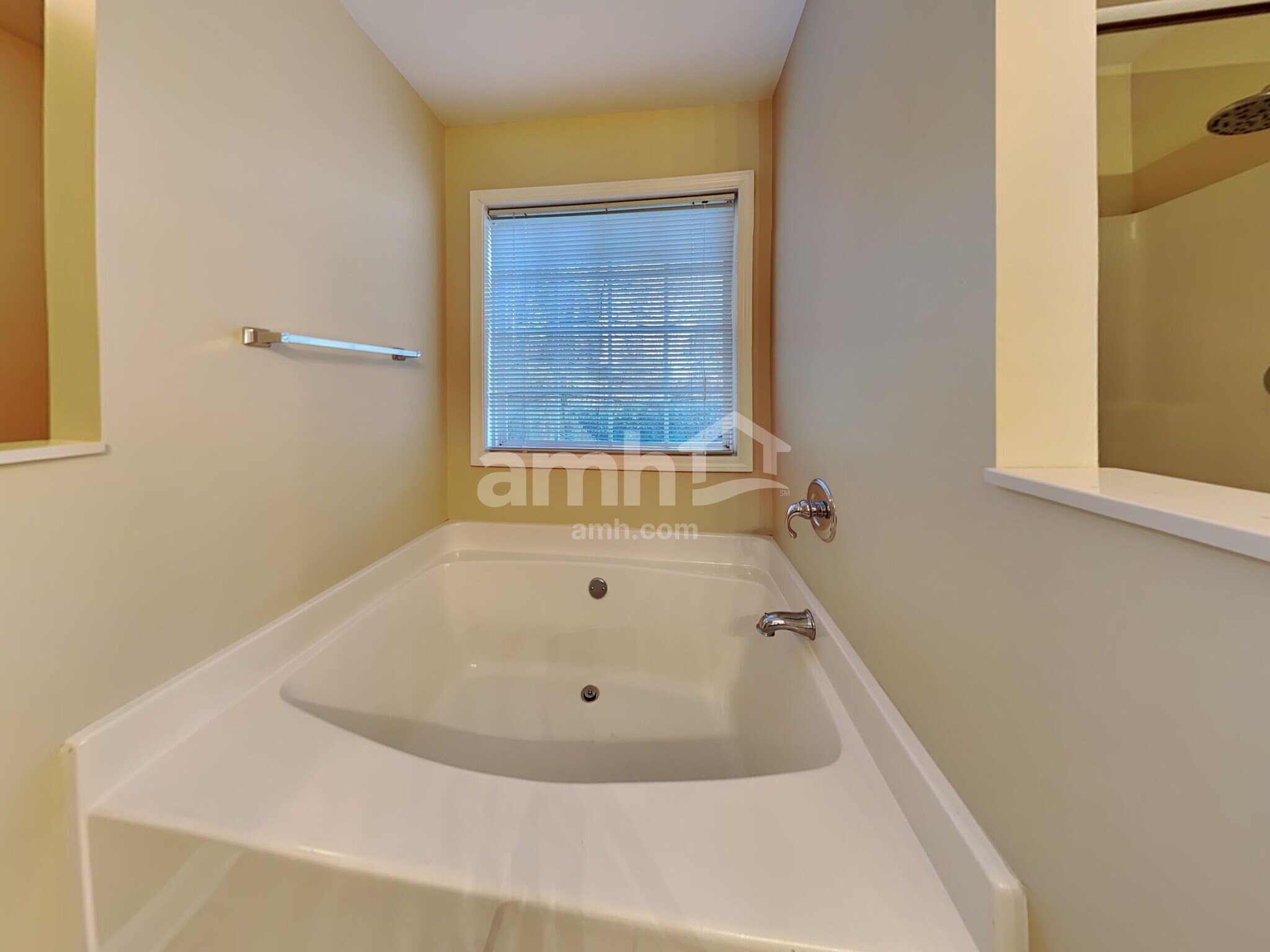 Building Photo - 708 Austin Creek Dr