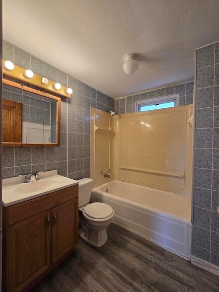 Building Photo - 3741 Parrish Ave