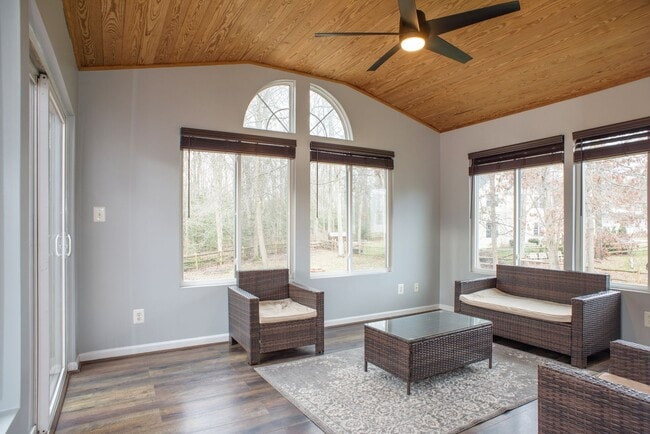 Building Photo - Coming Soon!!! 4 bedroom home in Willow Ru...