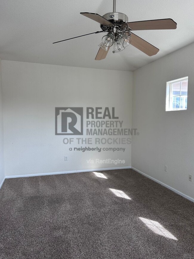 Building Photo - 5039 Northern Lights Dr