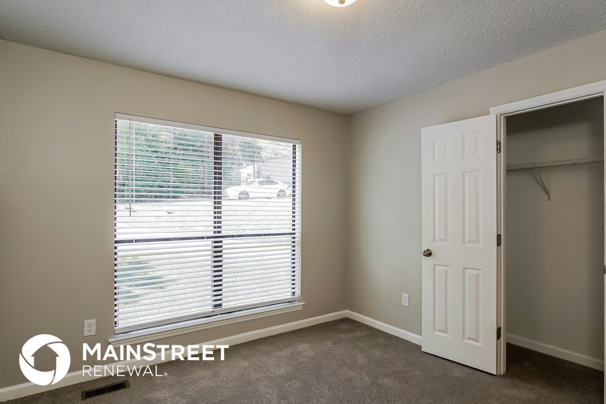 Building Photo - 1629 5 Acre Rd