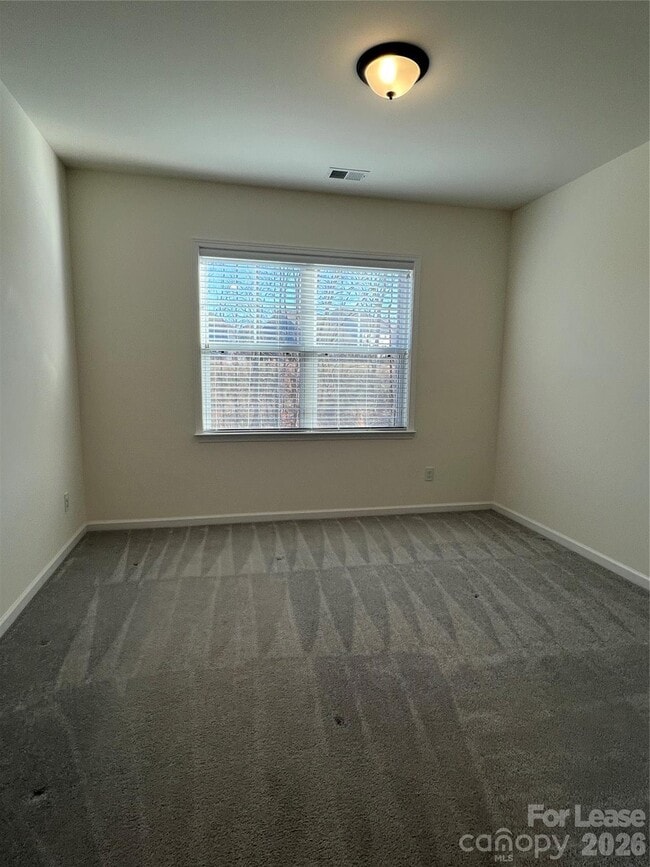 Building Photo - 5016 Britannia Blvd