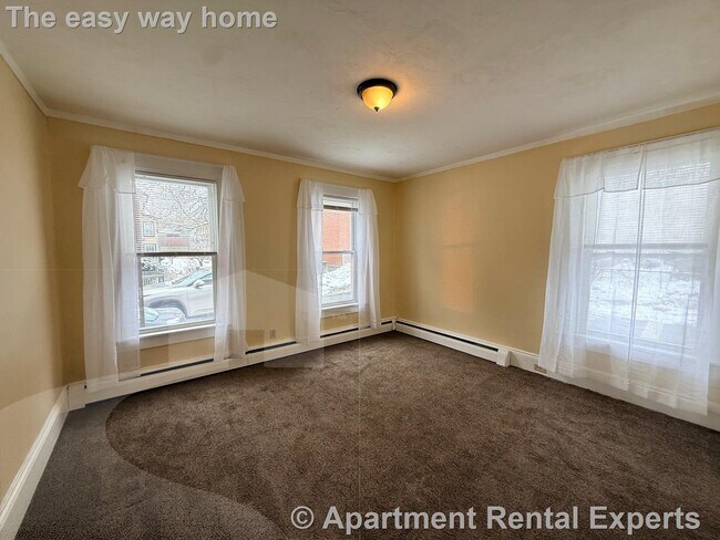 Building Photo - 15 Laurel St