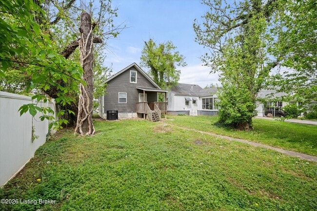 Building Photo - 343 S 42nd St